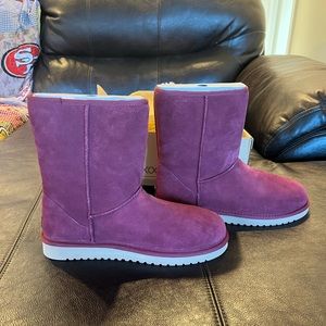 Koolaburra by UGG Size 10 Classic Maroon Boots